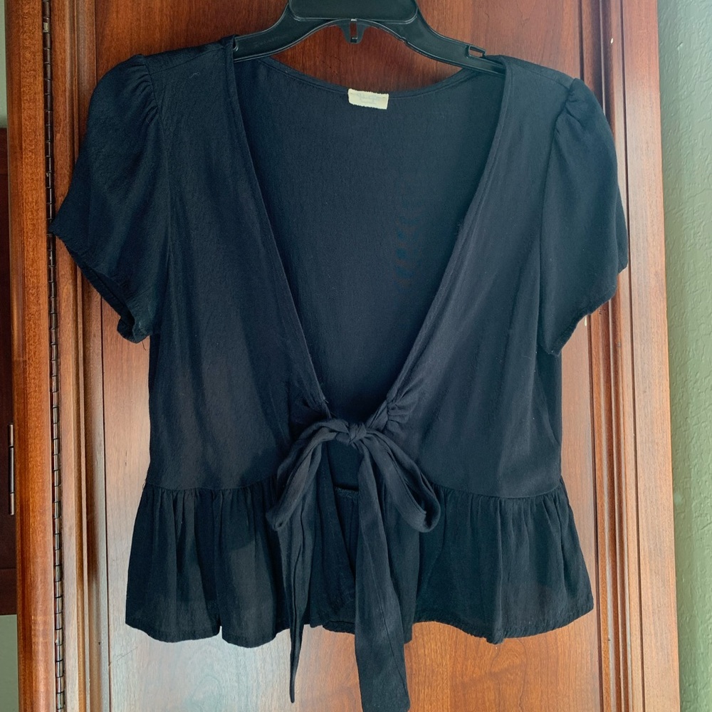 Brandy Melville tie top 🖤